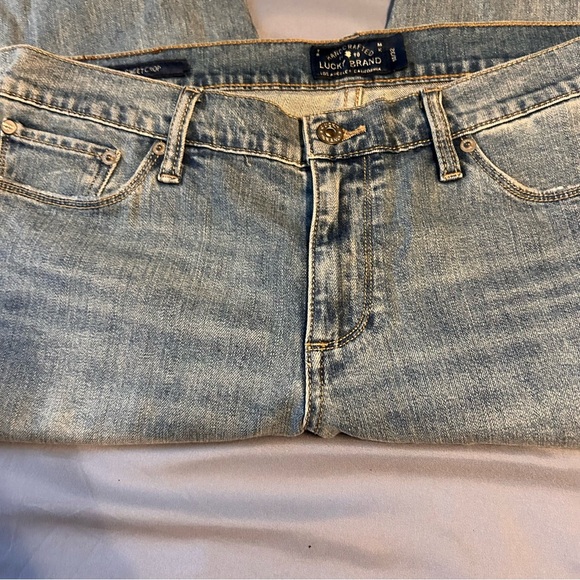 Lucky Brand Sweet Crop Jeans - Picture 6 of 9